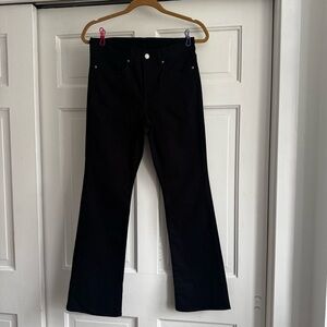 Levi’s Classic Stretch Black Women's Pants Size 28 NWOT